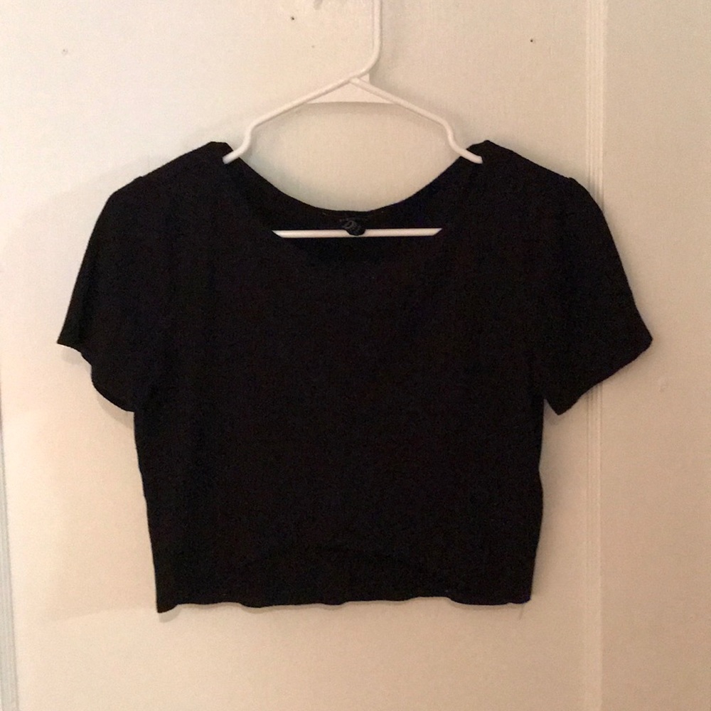 Black crop top